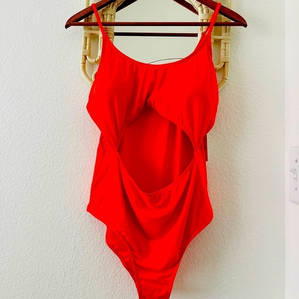 NWT one piece swimsuit